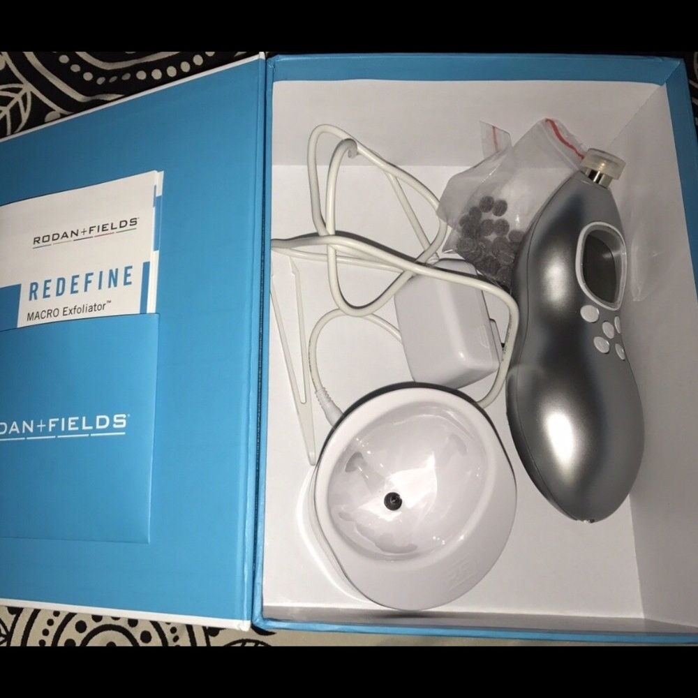 Rodan + Fields Redefine Macro Exfoliator